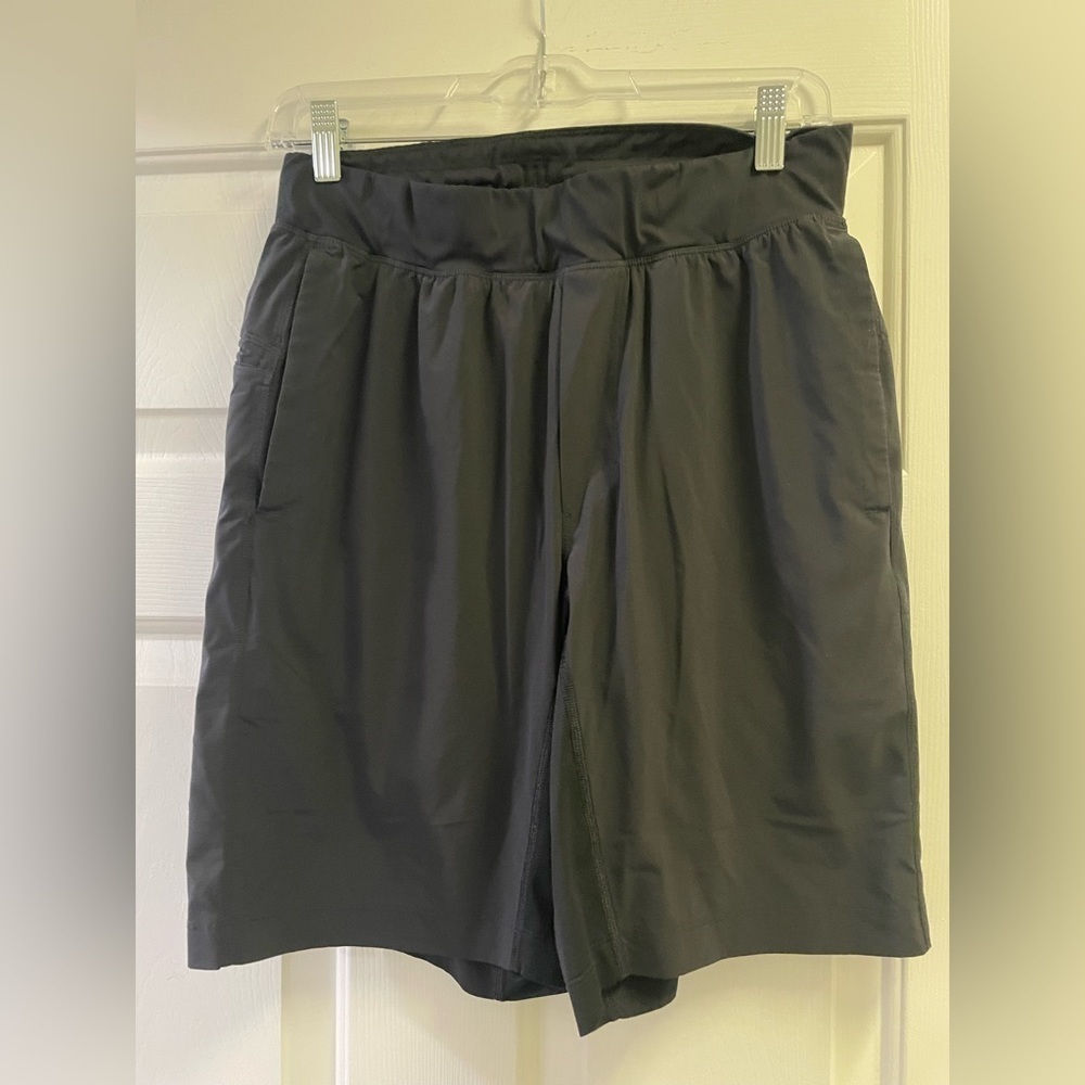 Lululemon Men's Pace Breaker Short size M
